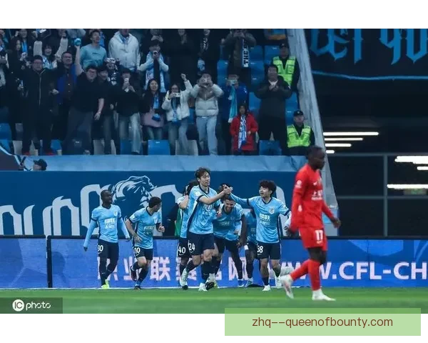 2026赛季中超首轮上海海港3-0轻松战胜升班马全取三分迎来开门红